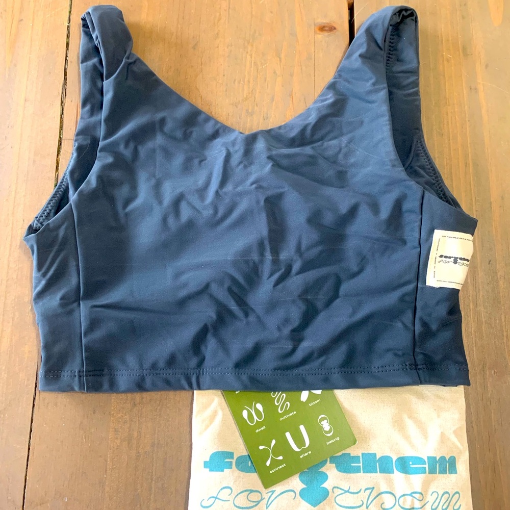 For them chest binder size: conjour (small)